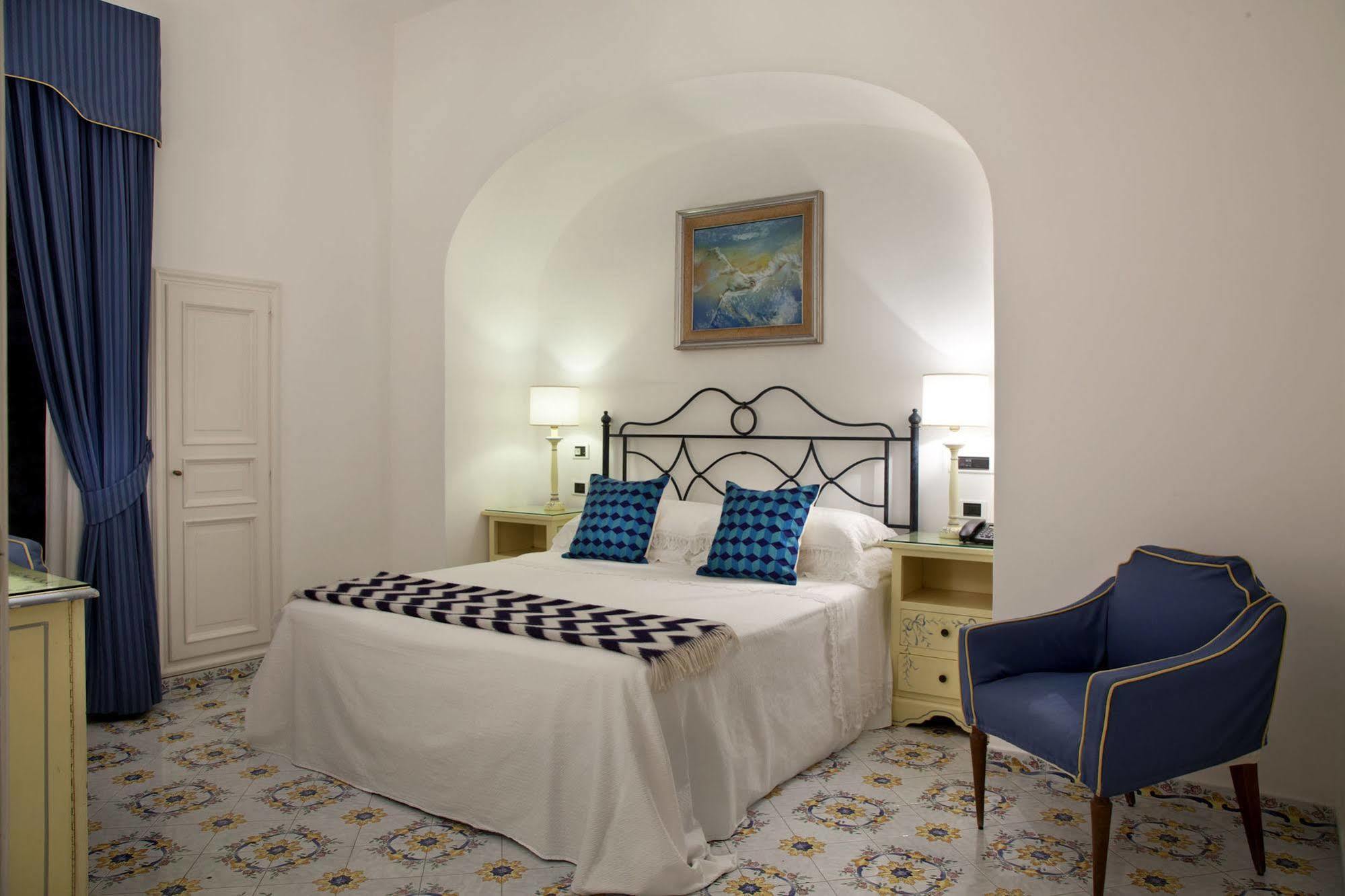 Hotel Canasta Капри Екстериор снимка