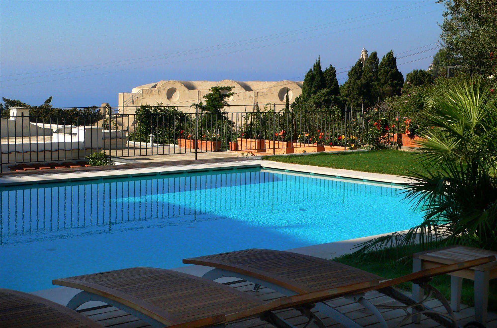 Hotel Canasta Капри Екстериор снимка