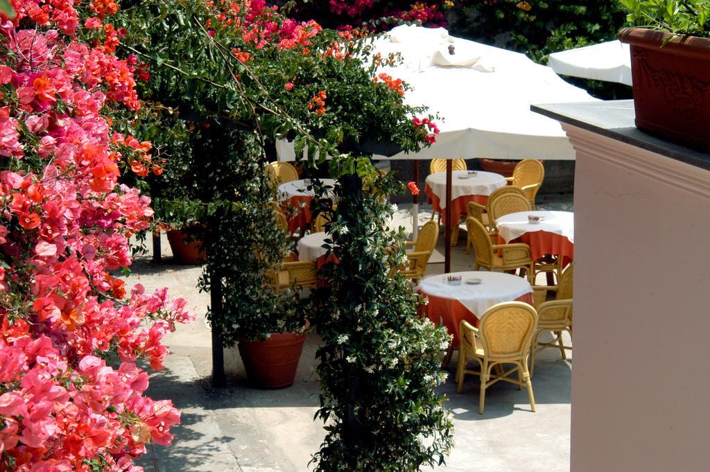 Hotel Canasta Капри Екстериор снимка